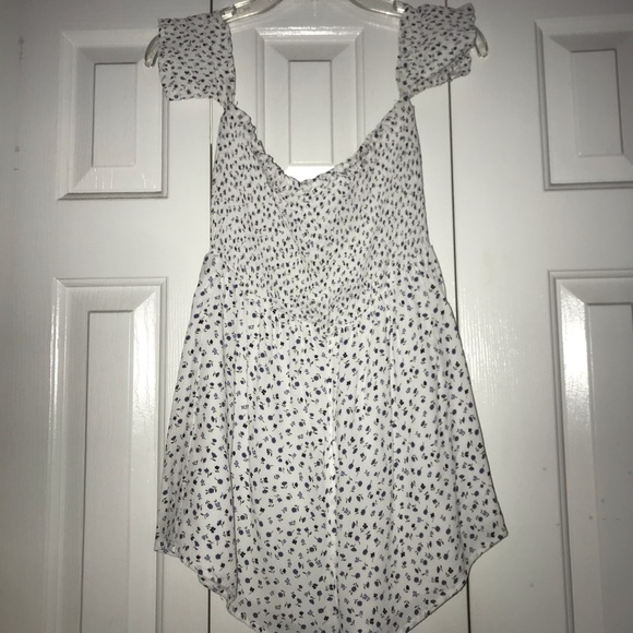 Pacsun Floral Romper - Picture 1 of 3